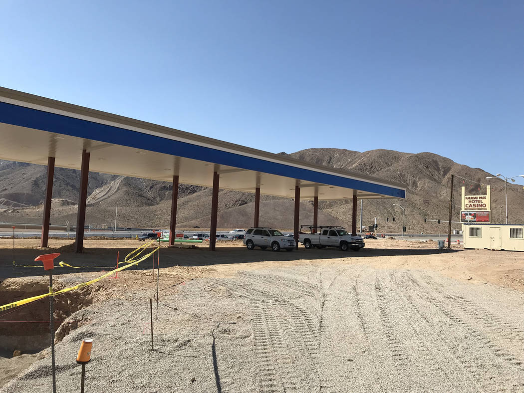Hali Bernstein Saylor/Boulder City Review
Work progresses on Oct. 12 on the new travel center at Railroad Pass. It will include a Chevron gas station, seen at left, as well as a separate area for  ...