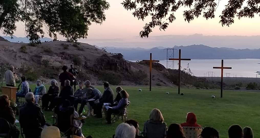 (Val Olsen/Boulder City Review) About 200 people attended the annual sunrise service Sunday, Ap ...