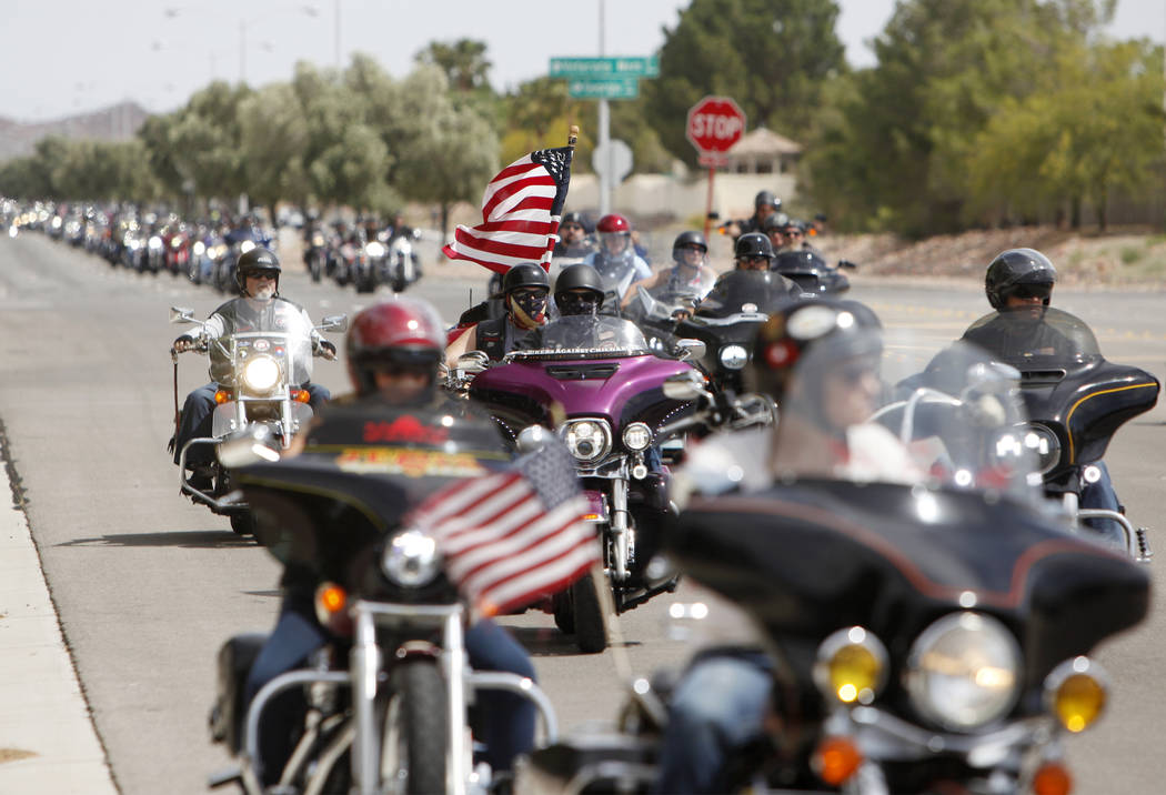 (Rachel Aston/Las Vegas Review-Journal) Hundreds of motorcyclists pull up to the Southern Nevad ...