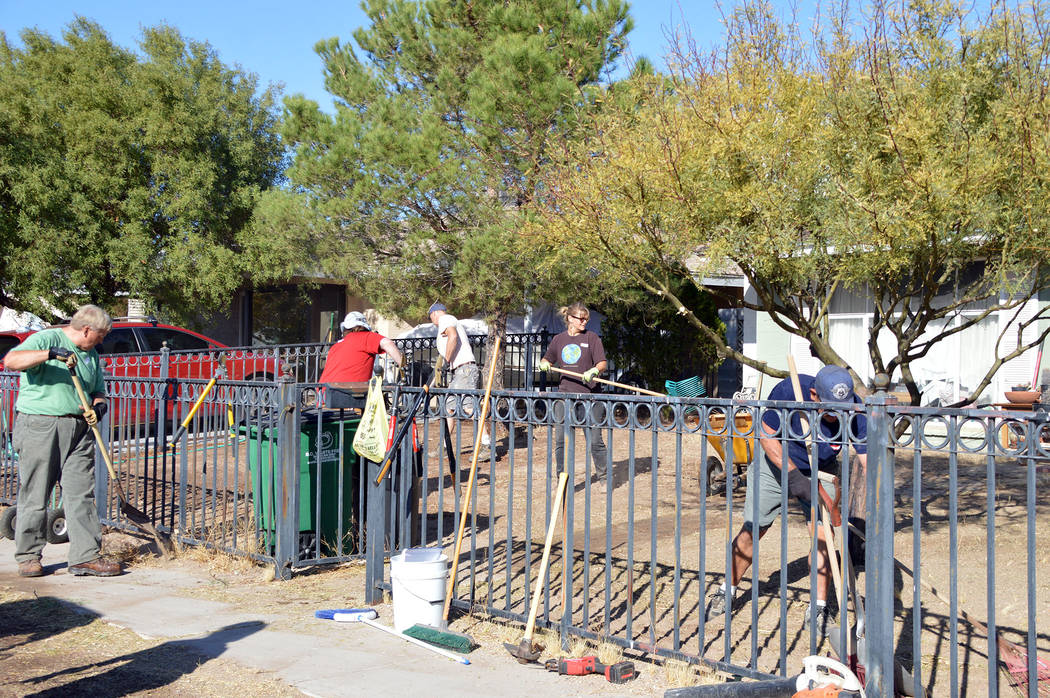 Celia Shortt Goodyear/Boulder City Review Volunteers with the Clean Green Boulder City Yard Squ ...