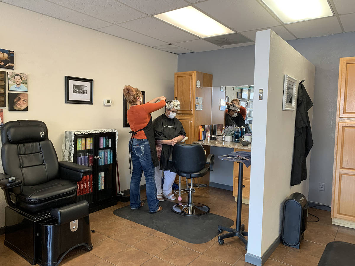 (Hali Bernstein Saylor/Boulder City Review) Beauty salons, including Creative Hair & Nails, 100 ...