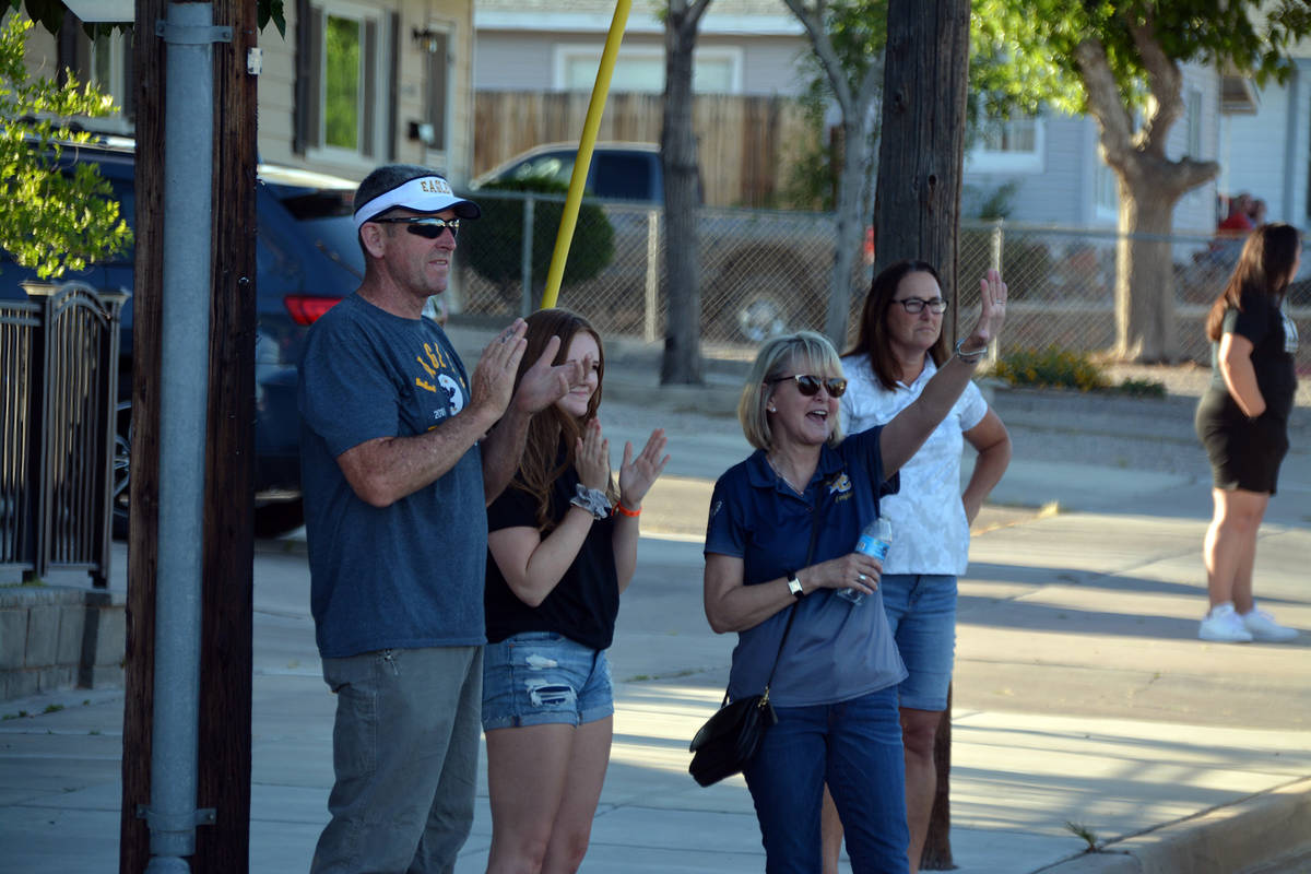 Celia Shortt Goodyear/Boulder City Review Spectators at the corner of Fifth Street and Californ ...