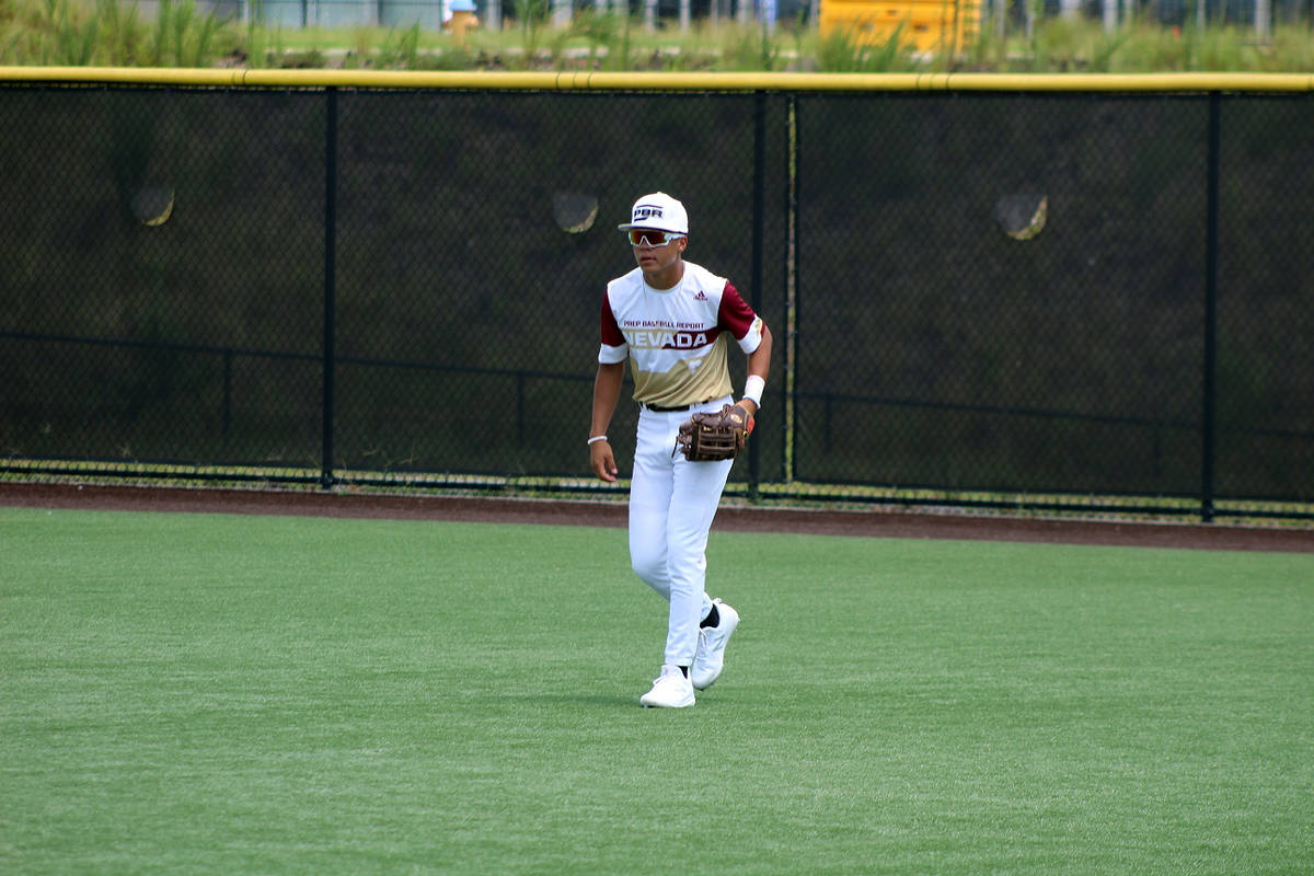 (Lori Giunta) Boulder City High School sophomore Jet Gilliam is seen in the outfield during the ...