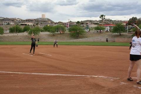 (Kelly Lehr) Kelli Greene from Boulder Dam Credit Union pitches during the coed softball leagu ...