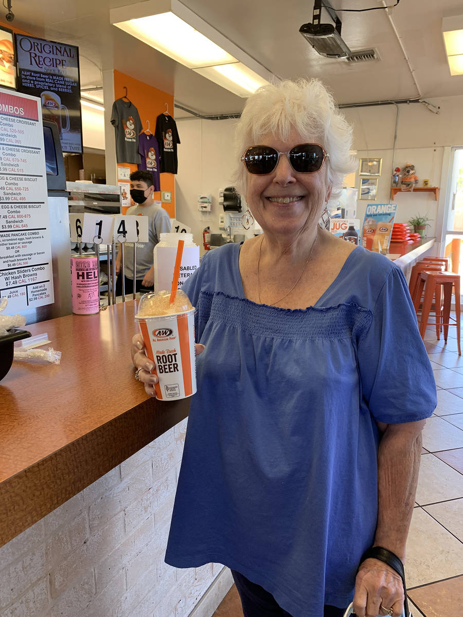 (Hali Bernstein Saylor/Boulder City Review) Linda Nardozzi of Henderson visited A&W Restaurant ...