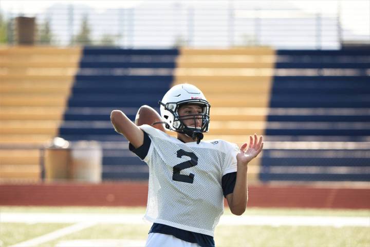 (Robert Vendettoli/Boulder City Review) Boulder City High School sophomore quarterback Jacob Br ...