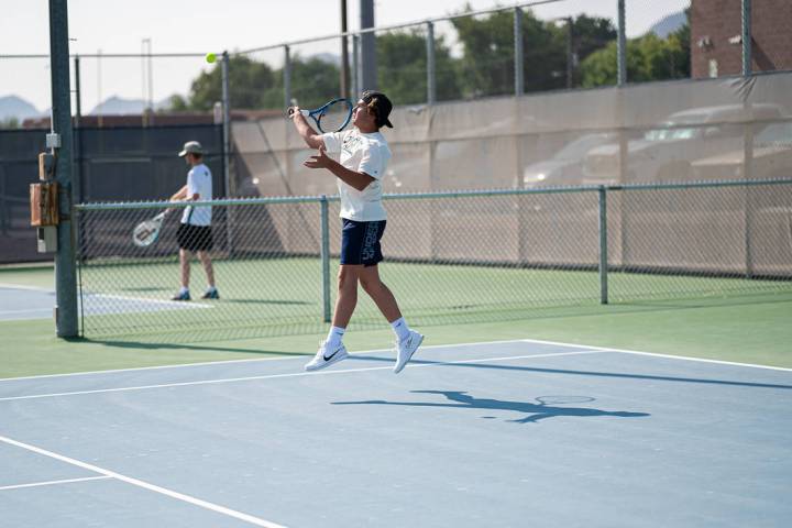 (Jamie Jane/Boulder City Review) Boulder City High School sophomore Ike Pappas finished 2-0 aga ...