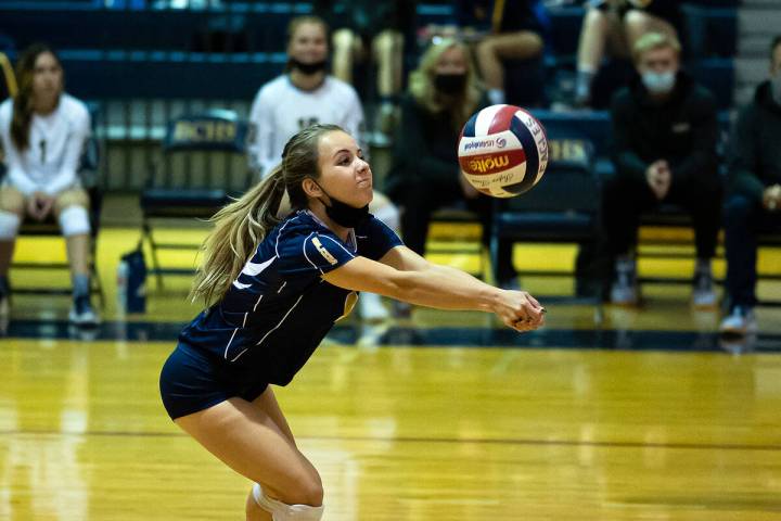 (Jamie Jane/Boulder City Review) Boulder City High School senior Zoey Robinson had 15 digs in F ...