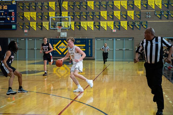 (Jamie Jane/Boulder City Review) Gavin Douglas, senior forward for Boulder City High School’s ...