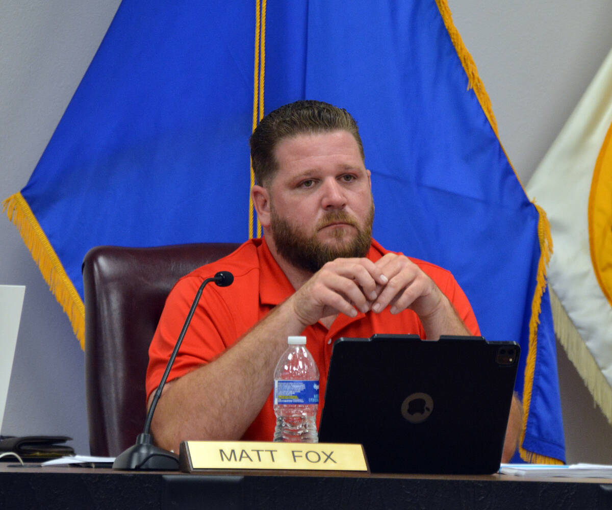 Celia Shortt Goodyear/Boulder City Review Councilman Matt Fox listens to a presentation during ...