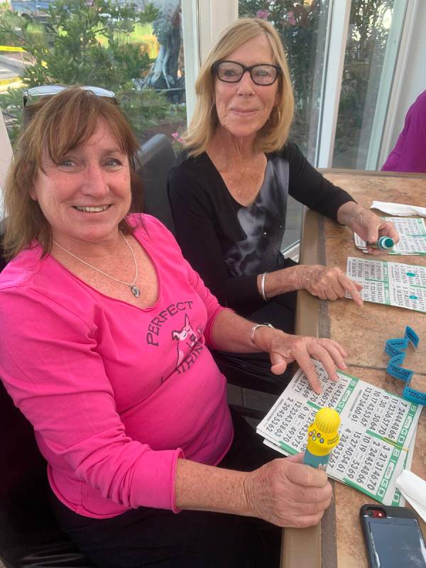 (Hali Bernstein Saylor/Boulder City Review) Ready to play bingo during See Spot Run’s Bow Wow ...