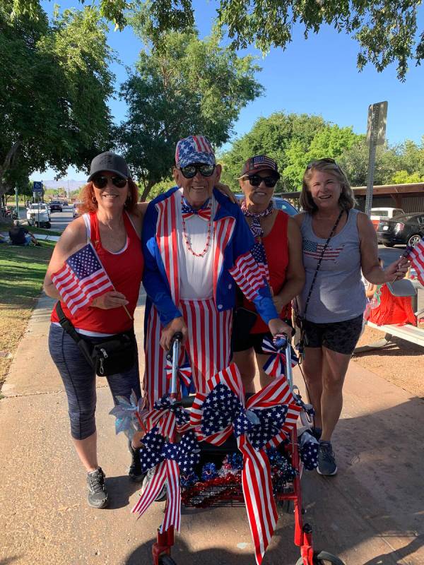 (Hali Bernstein Saylor/Boulder City Review) Kasimer Cusak, second from left, ready to celebrate ...