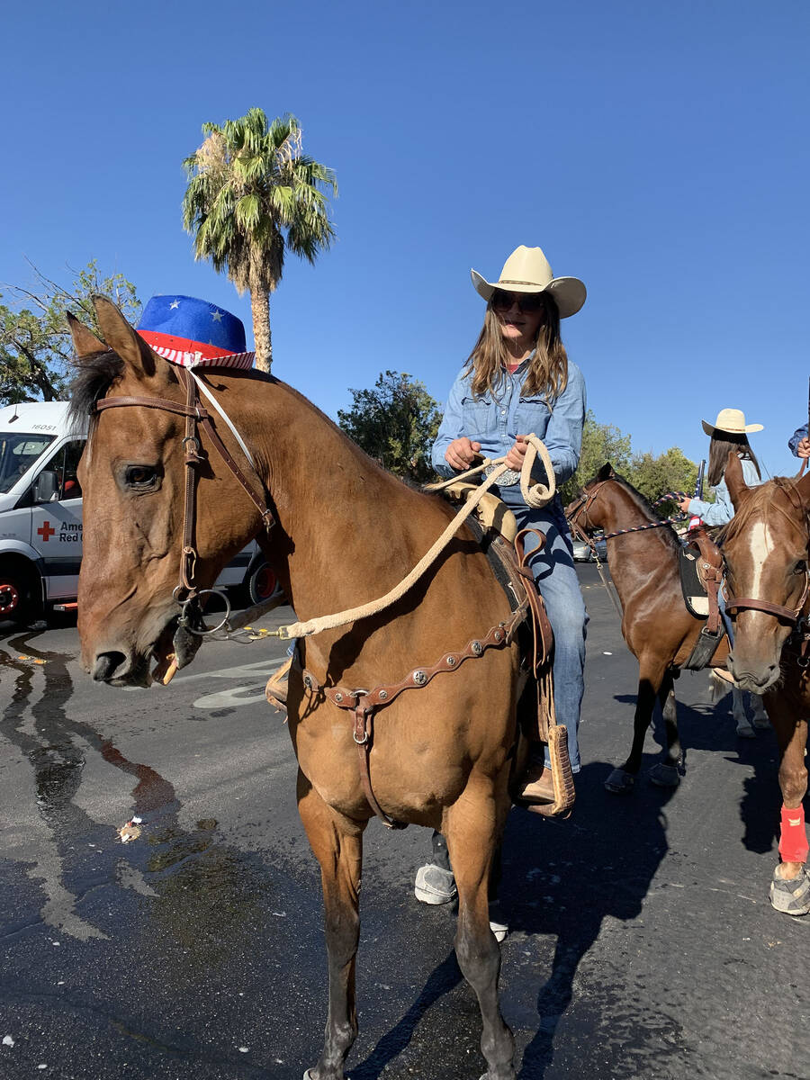 (Hali Bernstein Saylor/Boulder City Review) Macie O’Shaughnessy, a sixth-grader, rode her hor ...