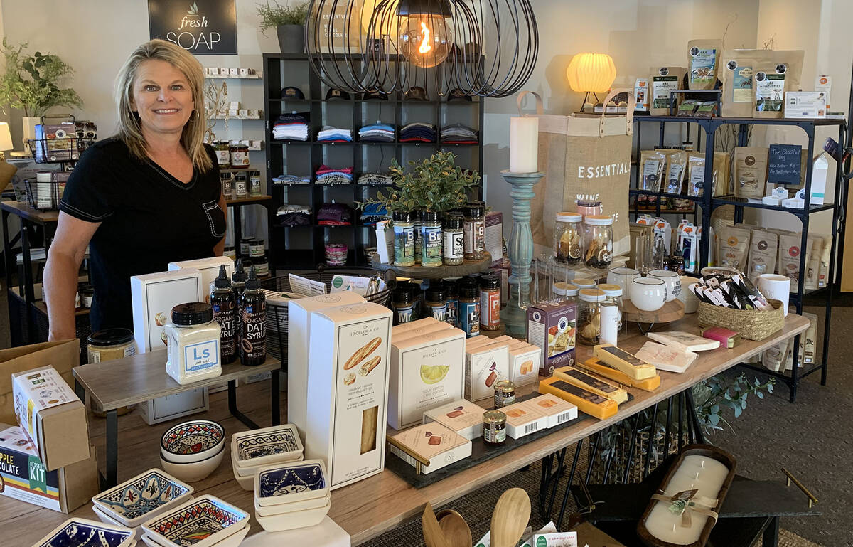 (Hali Bernstein Saylor/Boulder City Review) Michelle Gemmill opened Sage Boutique & Gifts i ...