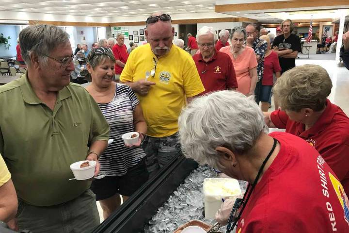 (Boulder City Review file photo) The Senior Center of Boulder City depends on volunteers to hel ...