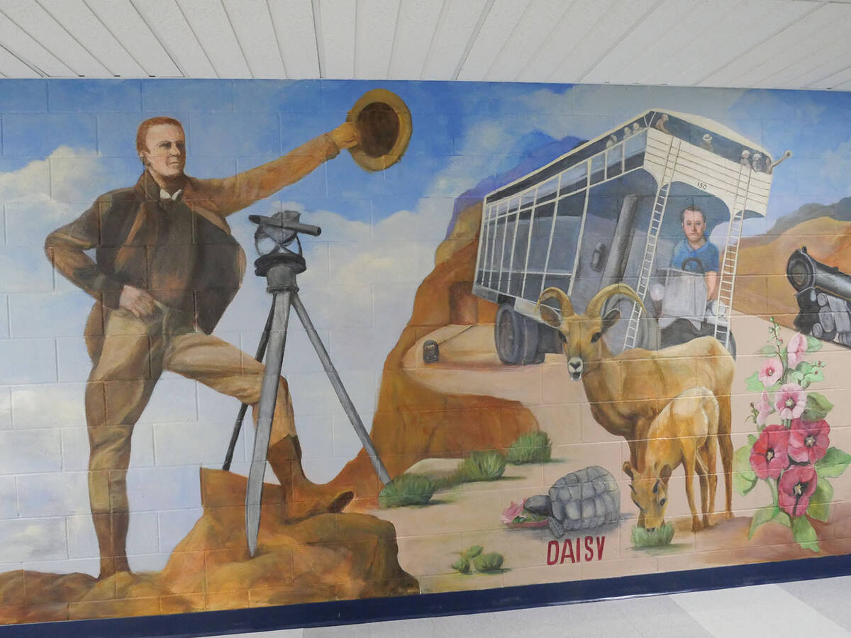 (Owen Krepps/Boulder City Review) The first section of a new mural at King Elementary School pa ...