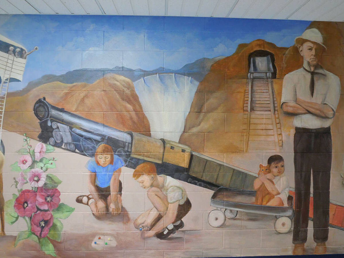 (Owen Krepps/Boulder City Review) Section two of a new mural at King Elementary School painted ...