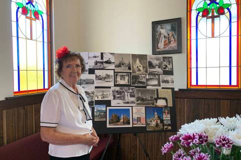 (Hali Bernstein Saylor/Boulder City Review) Donna Raney shows off one of the displays filled wi ...