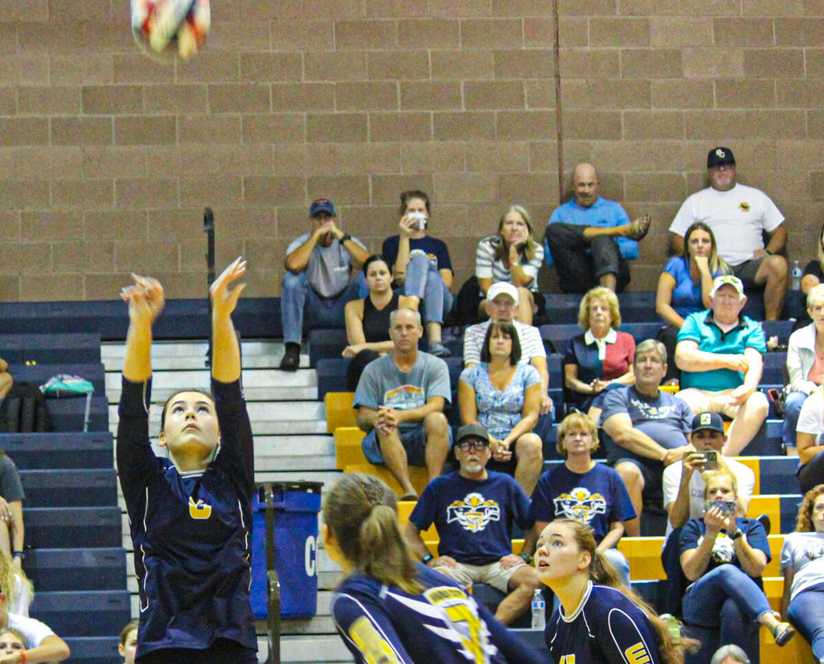 (Courtney Williams/Boulder City Review) Boulder City High School sophomore Kira Delong sets the ...