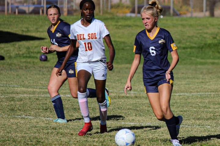 (Courtney Williams/Boulder City Review) Boulder City High School junior Madison Hammond kicks t ...