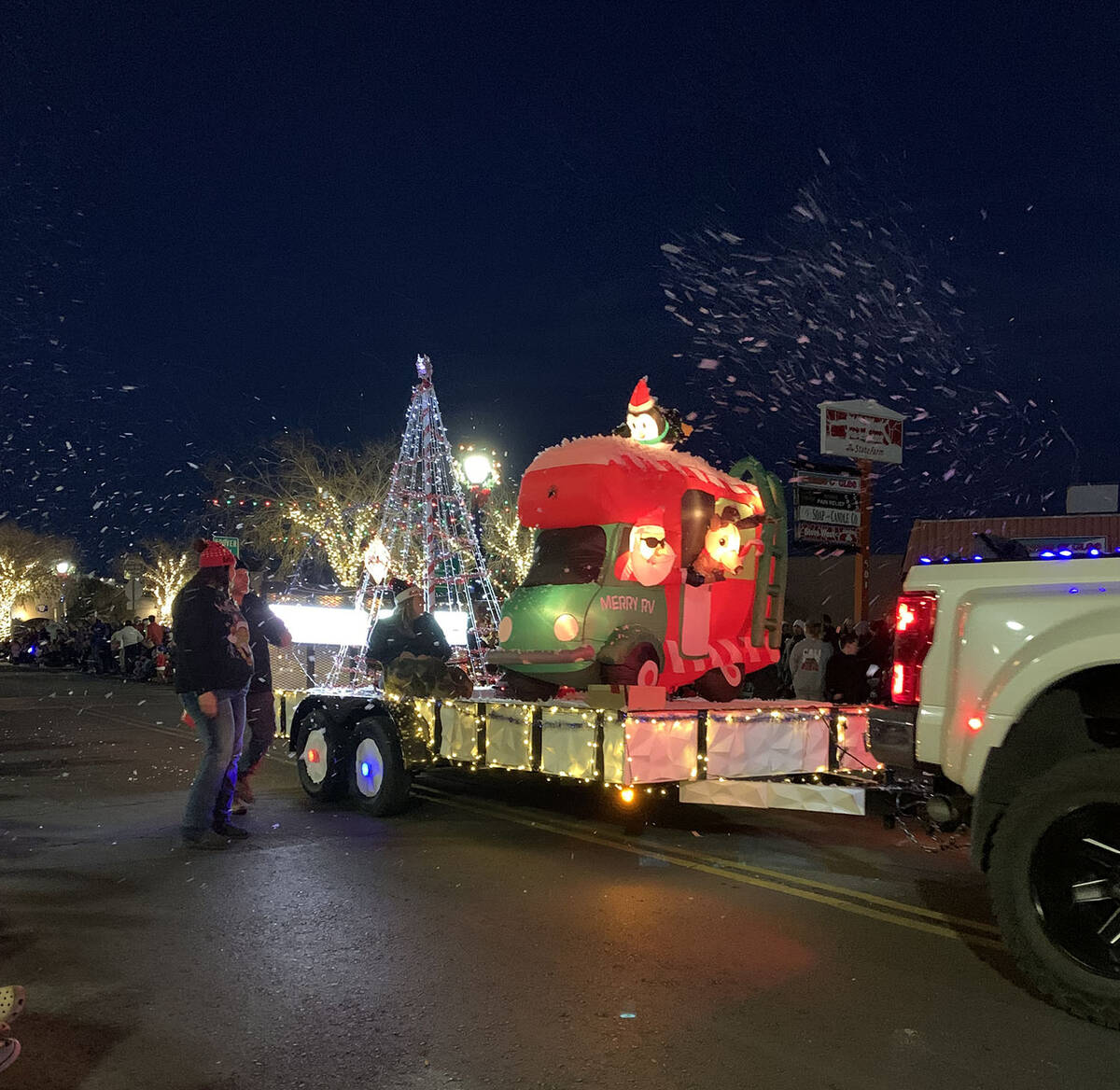 (Hali Bernstein Saylor/Boulder City Review) Snow flurries accompanied this float from Boulder C ...