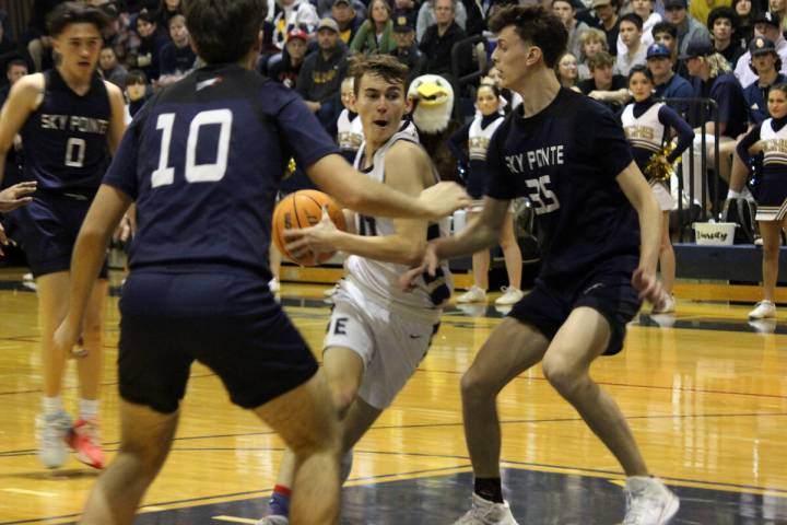 (Courtney Williams/Boulder City Review) Boulder City High School senior Bret Pendleten works hi ...