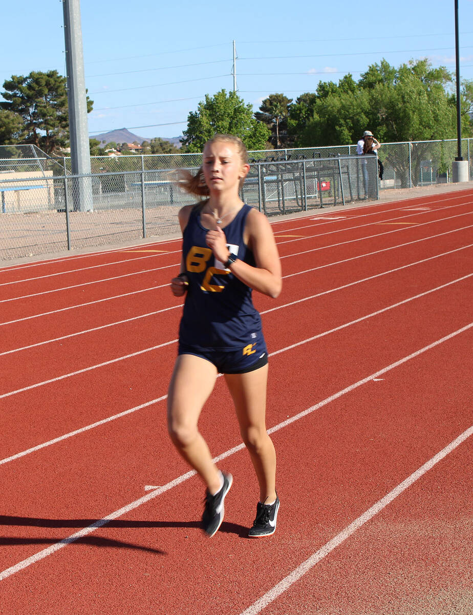 (Ron Eland/Boulder City Review) Boulder City freshman Makayla Nelson finished first in the 1,6 ...