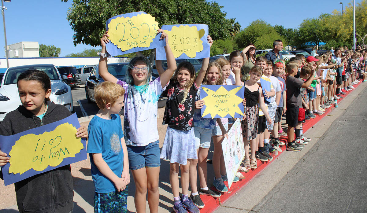 Ron Eland/Boulder City Review Students from Martha P. King Elementary came out to greet the sen ...