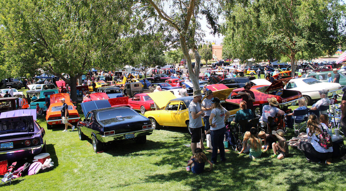Ron Eland/Boulder City Review More than 100 cars greeted the thousands of people who came out l ...