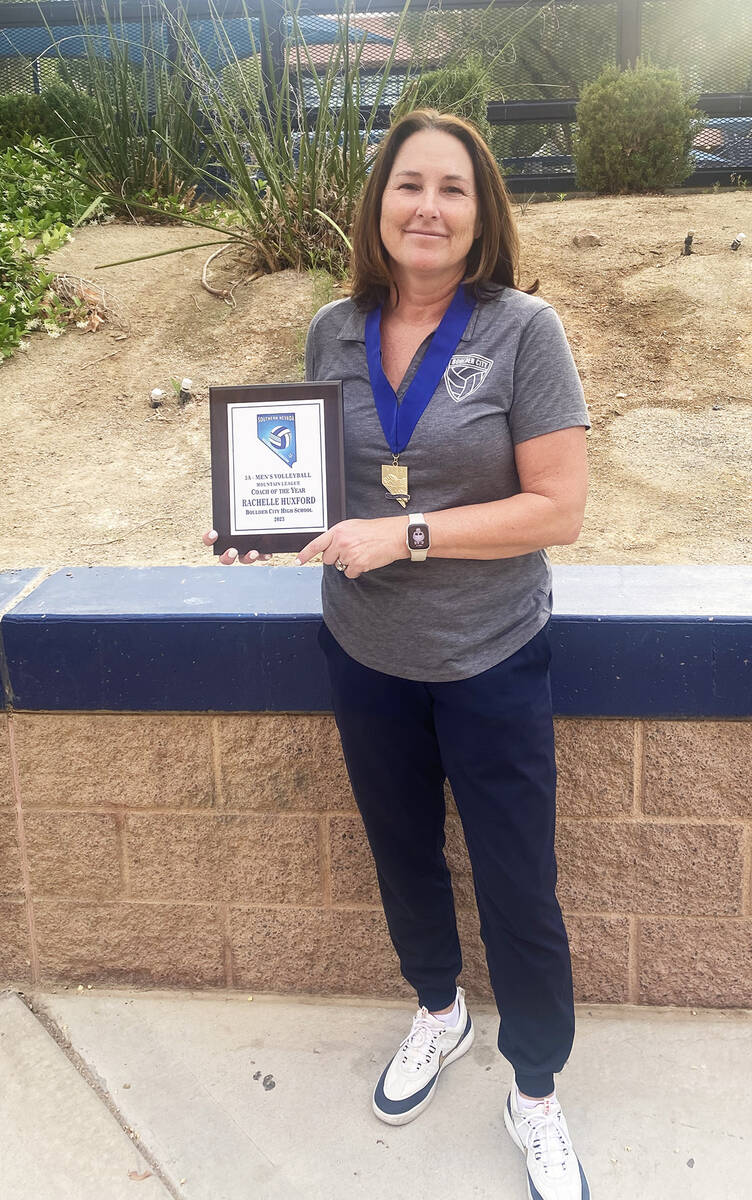 Robert Vendettoli/Boulder City Review Coach Rachelle Huxford with her coach of the year plaque ...