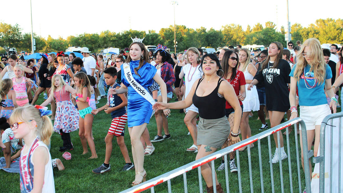 Ron Eland/Boulder City Review Miss Nevada Taylor Blatchford, a Boulder City native, joined in o ...