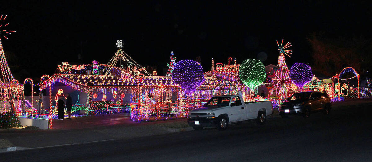 Boulder City's iconic Christmas House draws thousands every year