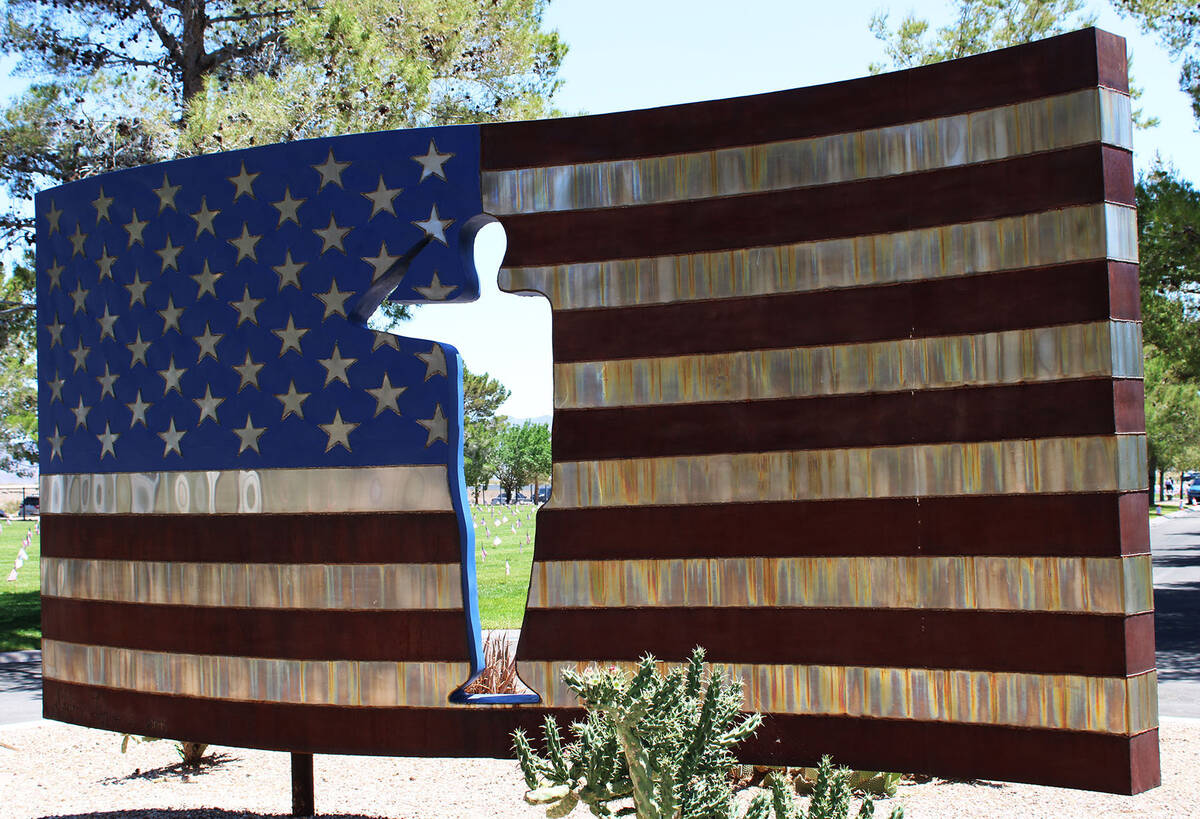 (Ron Eland/Boulder City Review) The Southern Nevada Veterans' Memorial Cemetery saw multiple la ...
