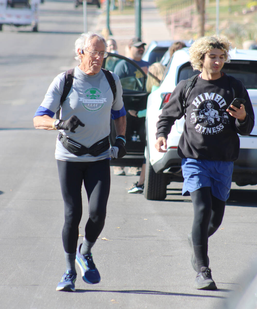 Ron Eland/Boulder City Review Doug Smith, left, was joined by his friend and running partner, N ...