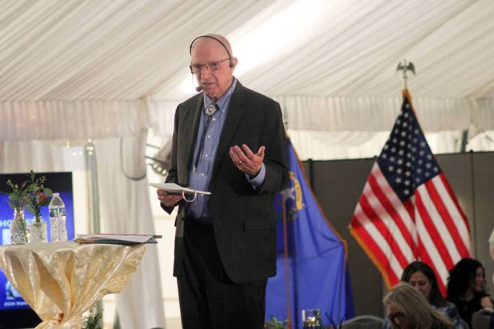 Ron Eland/Boulder City Review Boulder City Mayor Joe Hardy talks to the crowd during last Thurs ...