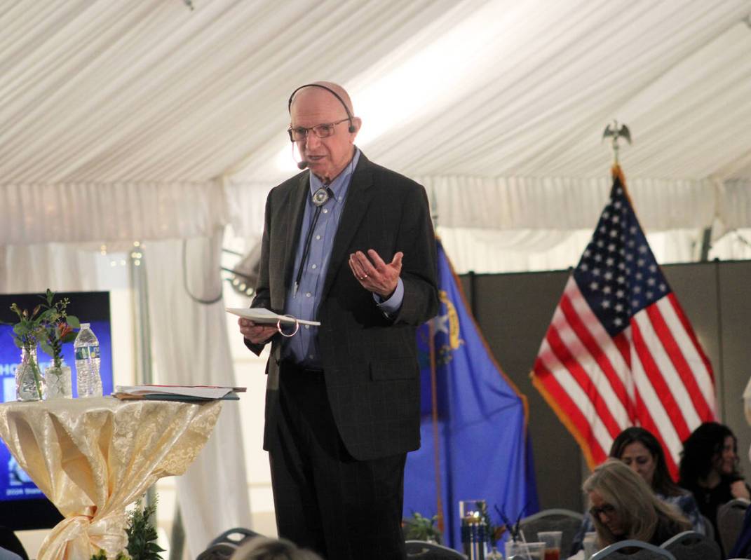 Ron Eland/Boulder City Review Boulder City Mayor Joe Hardy talks to the crowd during last Thurs ...