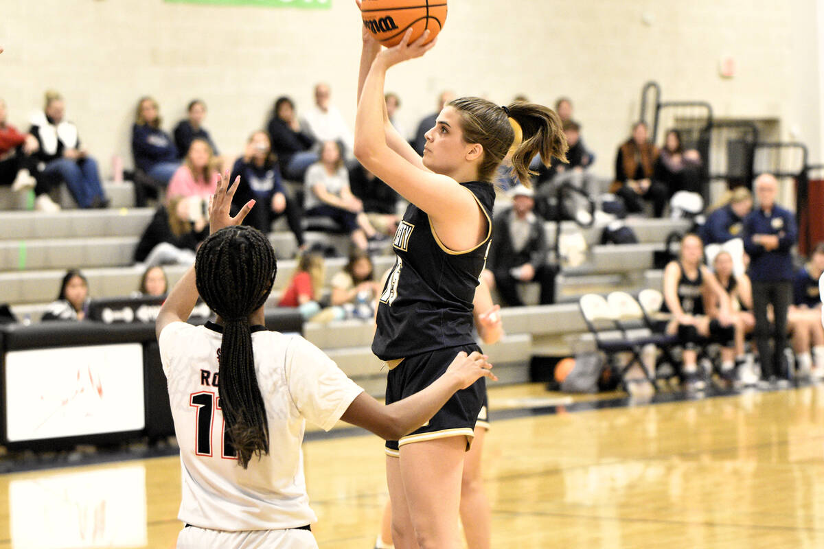 Robert Vendettoli/Boulder City Review Junior Sophia Muelrath pulls up in transition for a shot ...