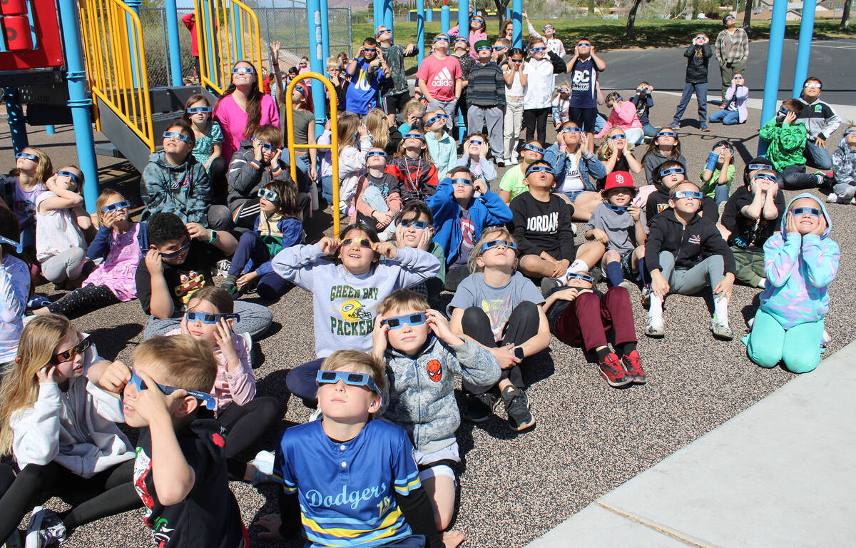 Ron Eland/Boulder City Review Students at Martha P. King Elementary donned their glasses Monday ...