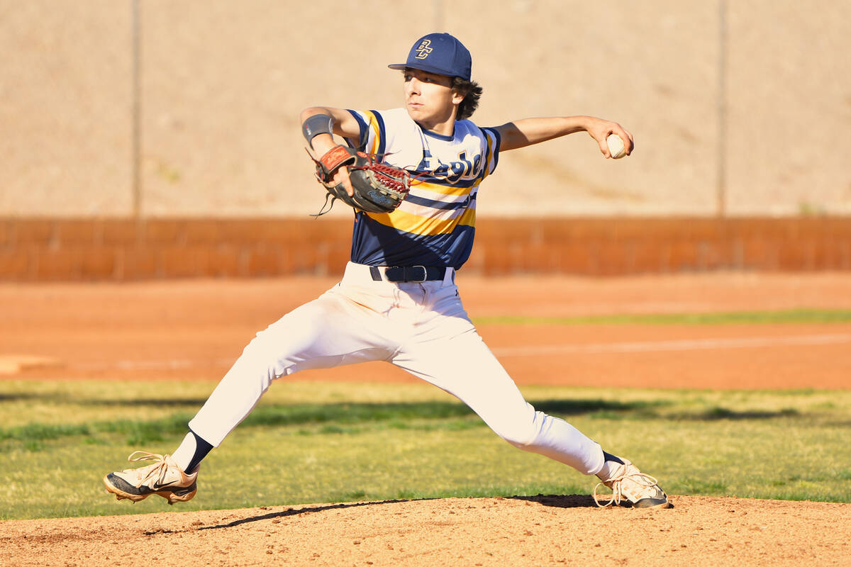 Robert Vendettoli/Boulder City Review Sophomore Ethan Wagstaff throws a strike against Sunrise ...