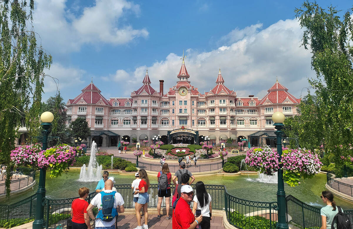 The Lagans, who are avid visitors to Disneyland in Anaheim, got to spend the day in Disneyland ...