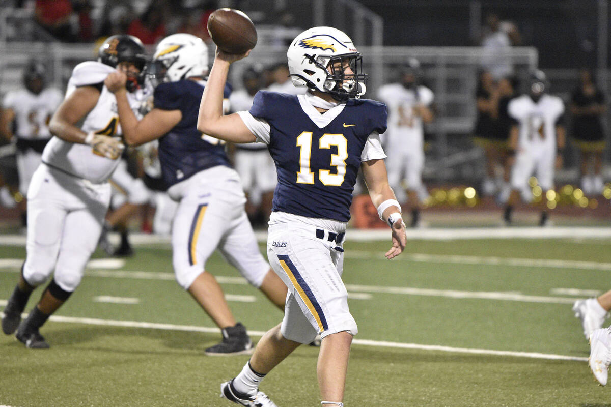 Robert Vendettoli/Boulder City Review file Set to pass, junior quarterback Cameron Matthews mov ...