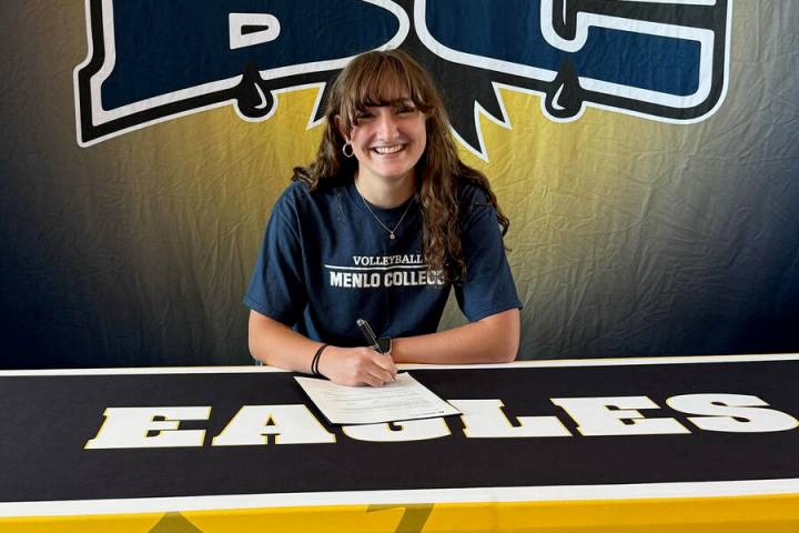 Photo courtesy Sophia Kelso Boulder City senior Sophia Kelso signs her National Letter of Inten ...