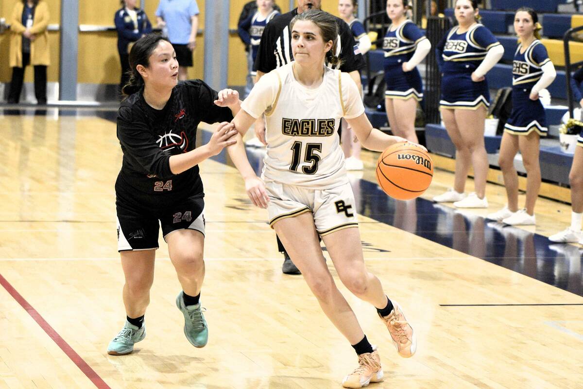 Robert Vendettoli/Boulder City Review Driving the lane, Sophia Muelrath goes up for a layup aga ...