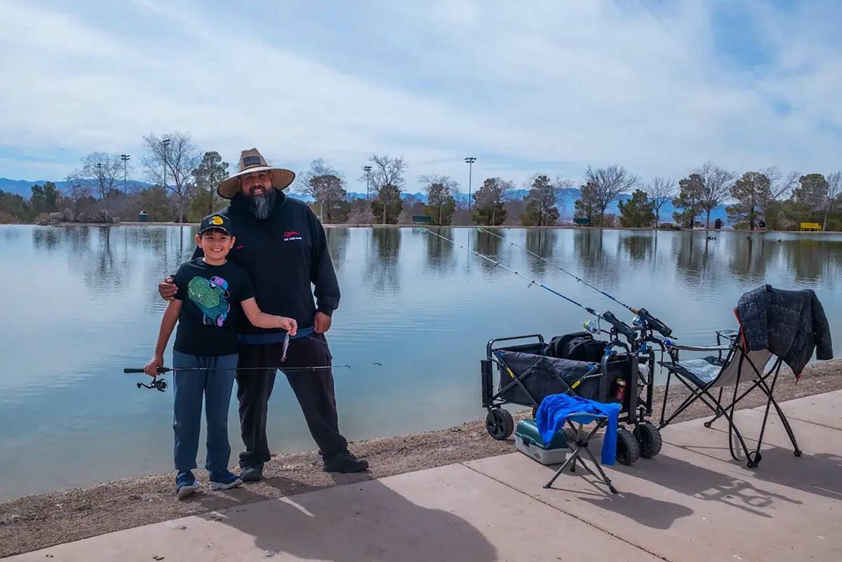 Ian Cruz/Boulder City Review Cruz and Eddie Cabrera enjoy family time at the Boulder City Urban ...