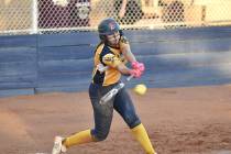 Robert Vendettoli/Boulder City Review Rhiley Beck drives the ball up field against Pahrump Vall ...