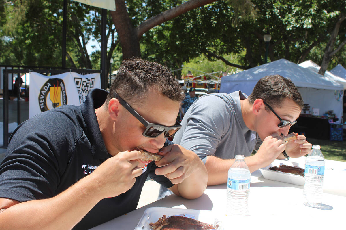 Ron Eland/Boulder City Review BCFD firefighters Elijah Hubbard and Dominic Mirjanian competed a ...
