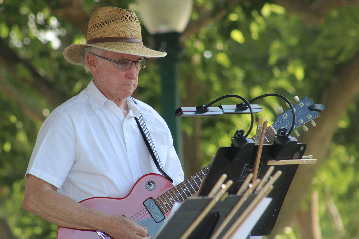 Rob Purcell on guitar.