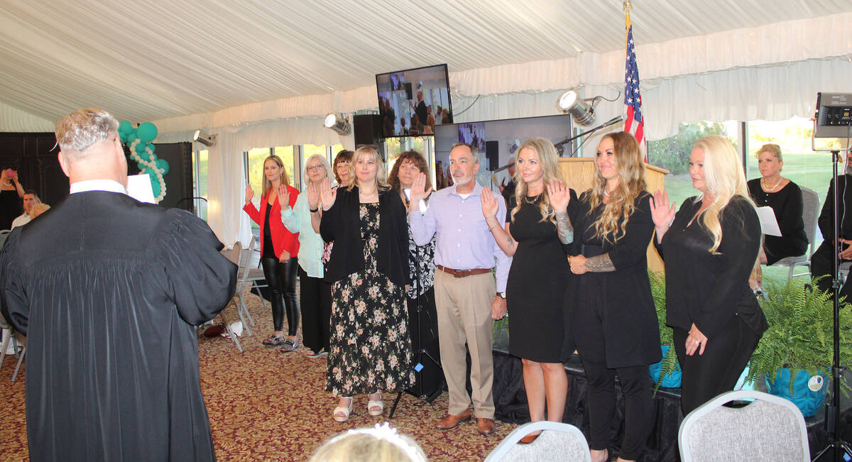 Ron Eland/Boulder City Review During Friday’s dinner, this year’s board of directors of the ...