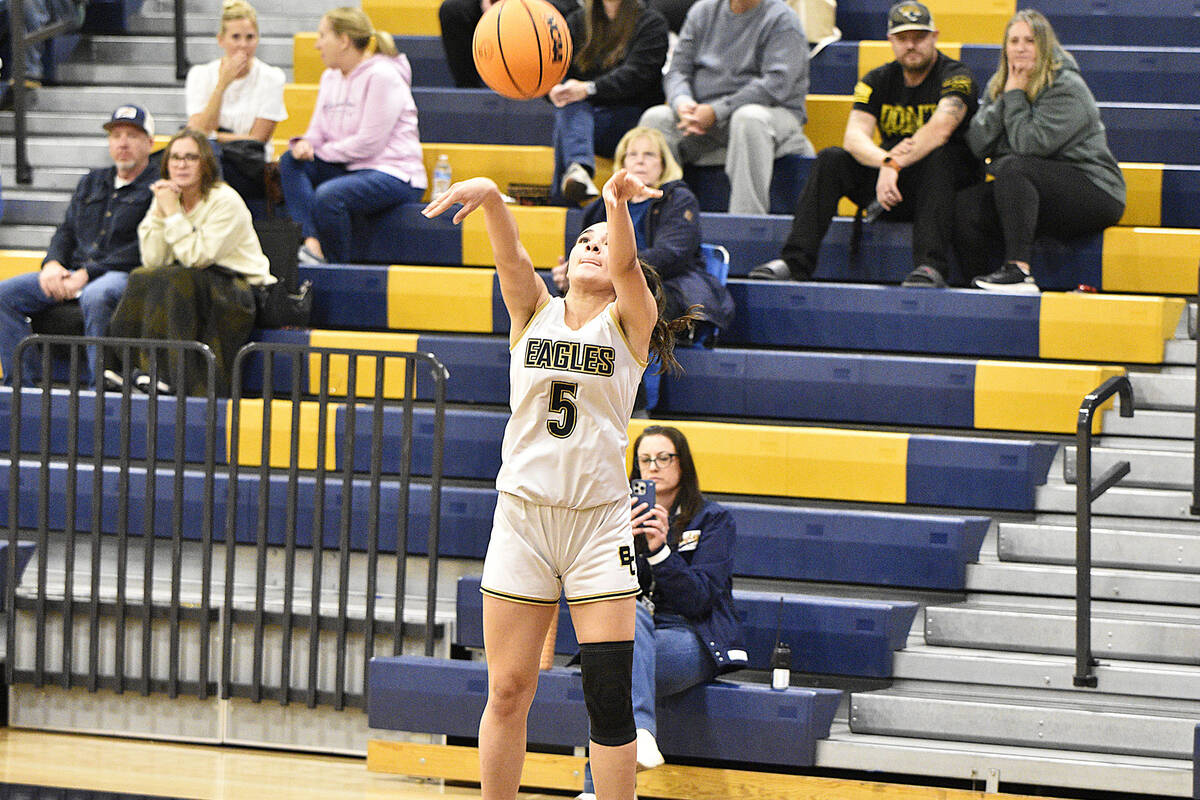 Robert Vendettoli/Boulder City Review Eagles forward Amaya Findlay connects on a three-pointer ...