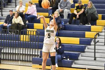 Robert Vendettoli/Boulder City Review Eagles forward Amaya Findlay connects on a three-pointer ...